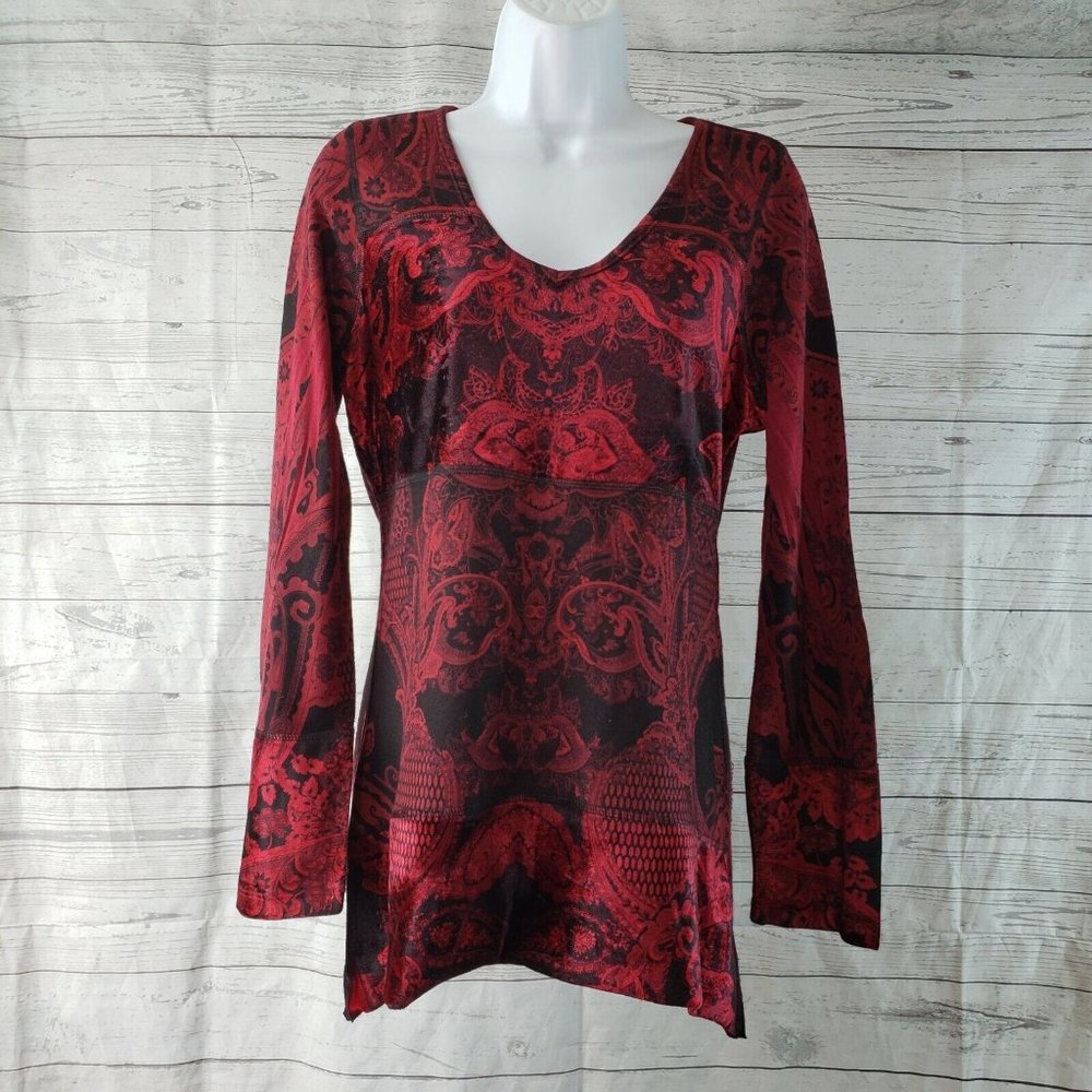 Unity World Wear Womens Top Sz Small‎ Red Long Sleeve